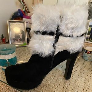 Women’s boots size 7.5